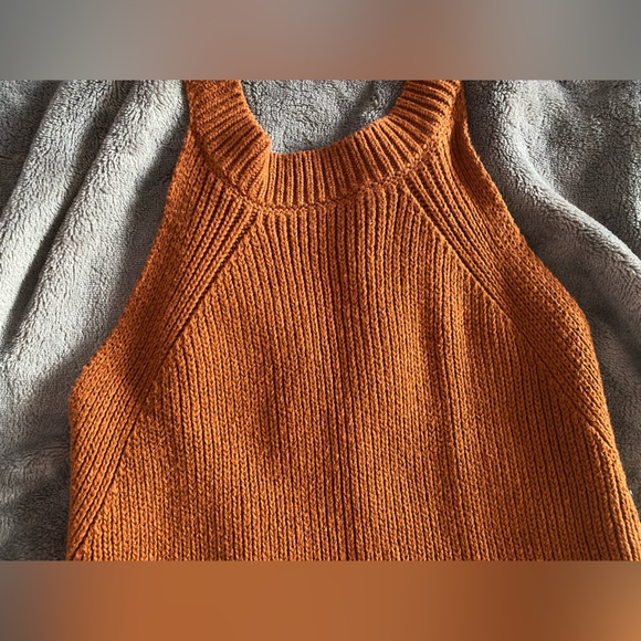 Dynamite Knit Halter Top (M) - Picture 3 of 3